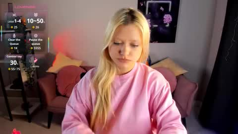 Millie online show from December 19, 1:36 pm