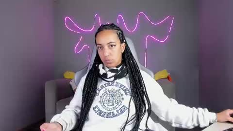 millie_volturi online show from June 22, 1:08 pm