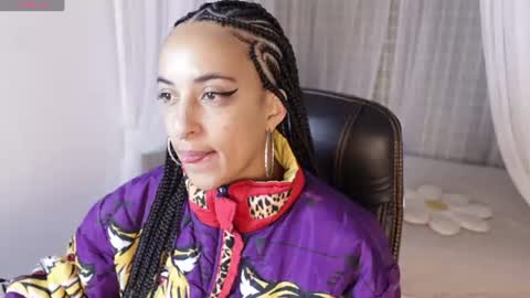millie_volturi online show from June 11, 12:35 pm