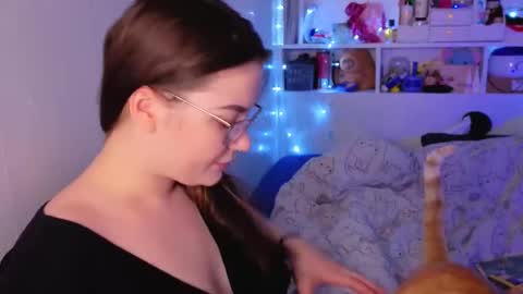 Millie online show from November 4, 2:22 pm