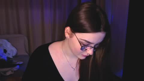 Millie online show from April 17, 4:53 pm