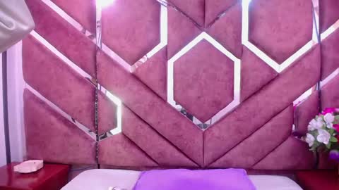 Milly Print online show from December 3, 2:34 am