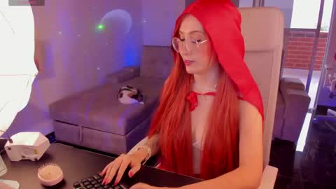 Monkey D Maddie online show from April 28, 10:24 pm