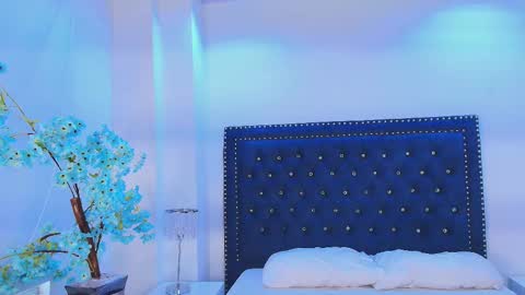 Milu ballmer  online show from December 3, 11:34 am