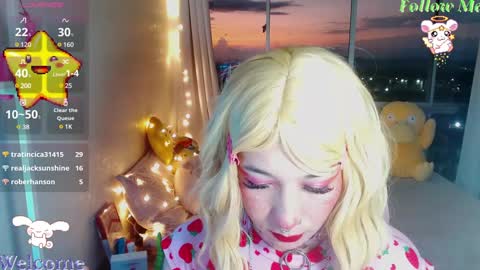 mily_milk_ online show from December 7, 11:12 pm