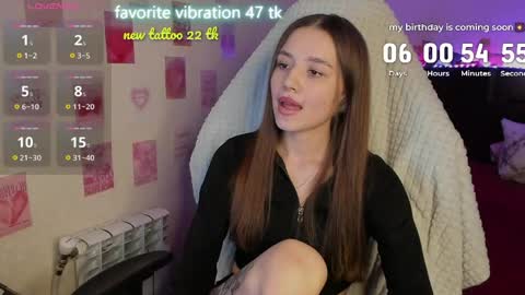 Emily online show from April 18, 7:58 pm