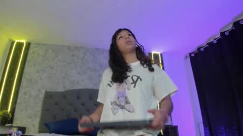 Mily online show from March 30, 3:17 am