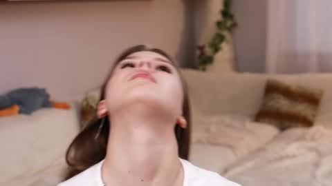 Mindi online show from October 5, 7:57 am