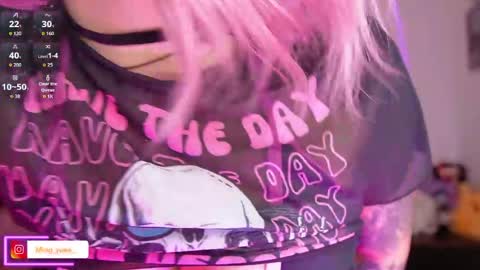 My name is Fer Nice to meet you  give it a thumbs up please its important online show from April 22, 6:10 am