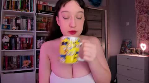 Ariana online show from March 3, 7:25 am