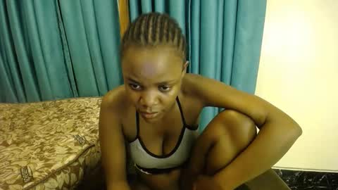 Lila online show from September 25, 1:59 am