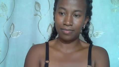 minouch211907 online show from February 28, 11:20 am