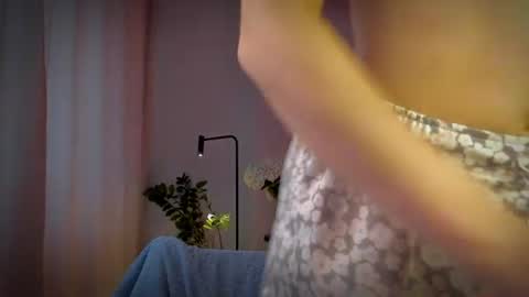Mira online show from July 10, 2:06 pm