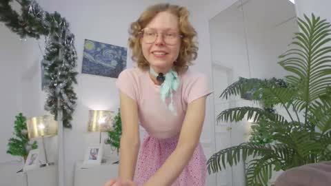 mira_marni online show from December 18, 11:26 am