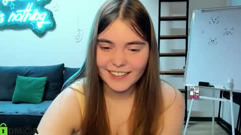 miraa_bloom online show from January 7, 6:00 pm