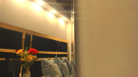 Miranda  online show from January 12, 12:43 pm