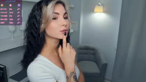 My name is Adele online show from November 20, 7:20 am