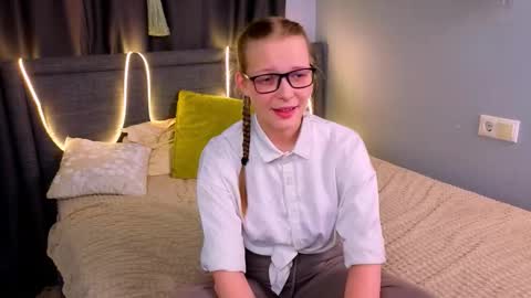 Lina online show from October 19, 9:17 pm