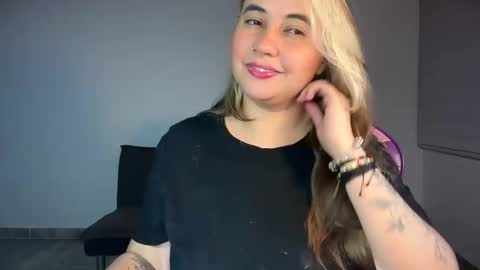 mirilinda online show from April 2, 3:37 am