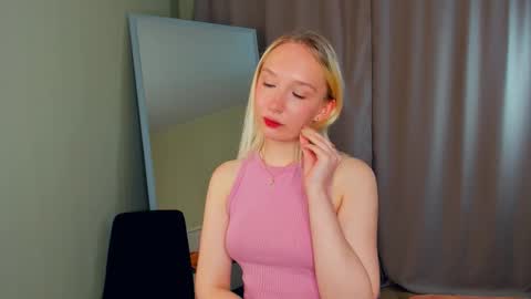 Lucy online show from November 1, 5:55 am