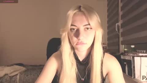 misa_0 online show from November 1, 7:29 pm