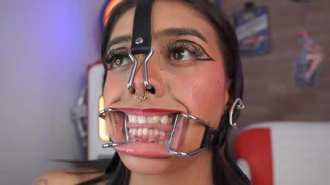 Sabrina online show from April 18, 7:58 pm