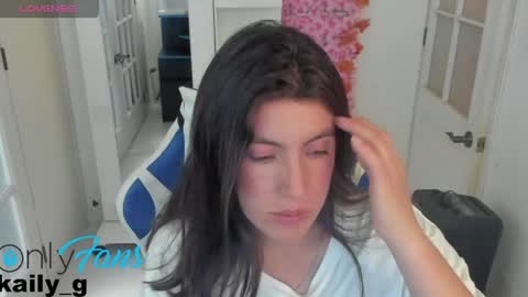 miss_adams01 online show from April 17, 6:43 pm