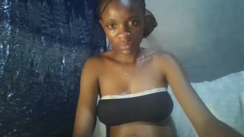 Snapshot of miss_belllo chatting on February 17, 5:14 am miss_belllo online show from February 17, 5:14 am