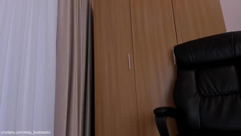 Ivy online show from October 7, 12:20 pm