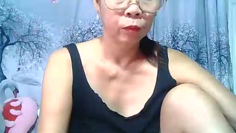 miss_capricorn online show from February 15, 6:29 pm