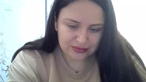 Miss Crystal online show from March 4, 8:10 am