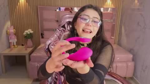 miss_devil_s online show from January 9, 3:33 am