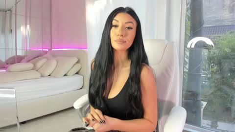 miss_diamond__ online show from October 20, 6:27 am