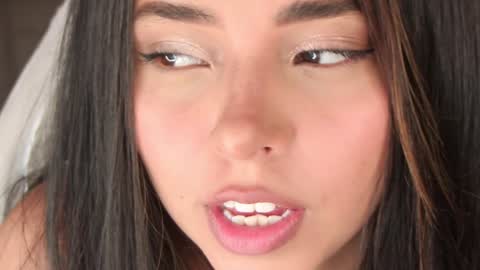  Elisabeth  IG galax xxia       online show from February 6, 12:11 am