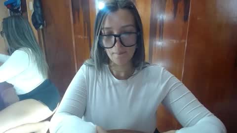 lilieth  online show from November 11, 2:58 pm