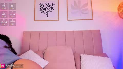 Amy Olivera online show from February 12, 11:40 am