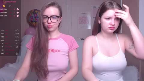 Snapshot of miss_sweetbb chatting on December 12, 2:59 am Bella online show from December 12, 2:59 am