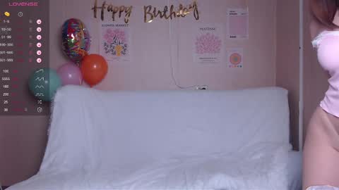 Snapshot of miss_sweetbb chatting on December 2, 7:10 am Bella online show from December 2, 7:10 am