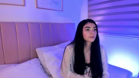 Ariadna Ruiz online show from April 17, 12:18 pm