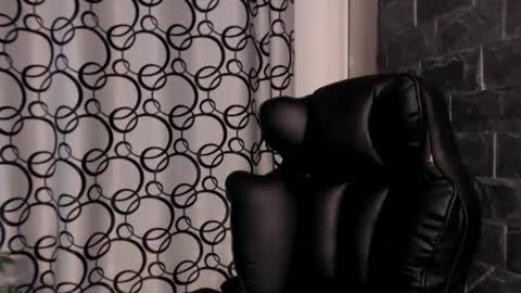 MissBeatrice online show from December 19, 8:44 pm