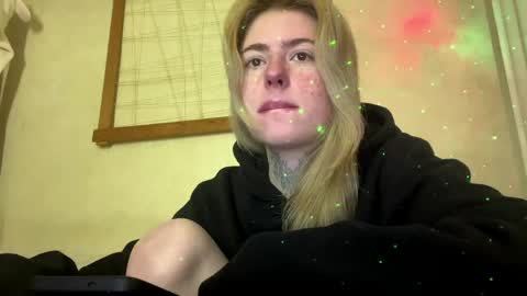 missedur online show from April 18, 7:07 pm