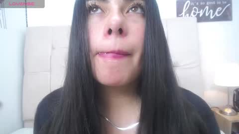 Snapshot of missexy303av chatting on December 12, 6:42 pm missexy303av online show from December 12, 6:42 pm