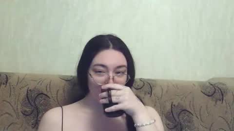 missis mona online show from April 15, 10:43 pm