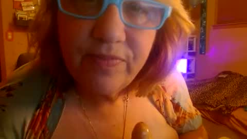 MissKittyFox online show from March 13, 4:47 am