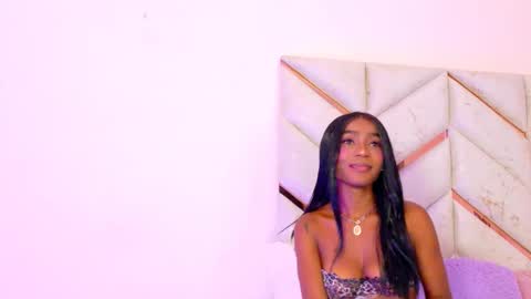 lyly  independient model online show from April 9, 3:50 pm