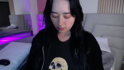 Miss Loise online show from November 24, 4:03 am