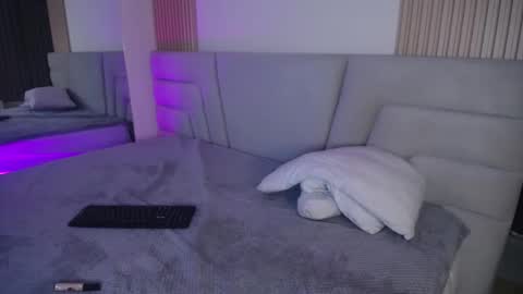 Miss Loise online show from November 15, 3:18 am