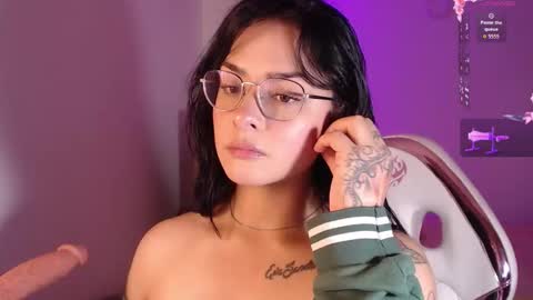 missmariana_ online show from March 7, 12:39 am