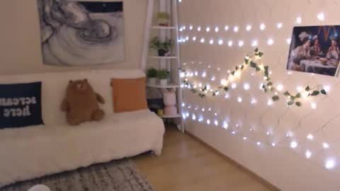 Li  online show from January 15, 3:40 pm