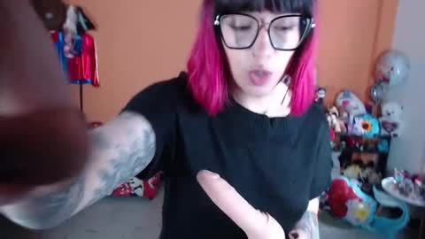 Miss Mia online show from November 25, 1:13 pm